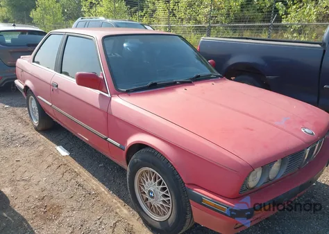1989 BMW 325 I Automatic/Is Automatic from USA, damaged, VIN WBAAA2304KAE71915